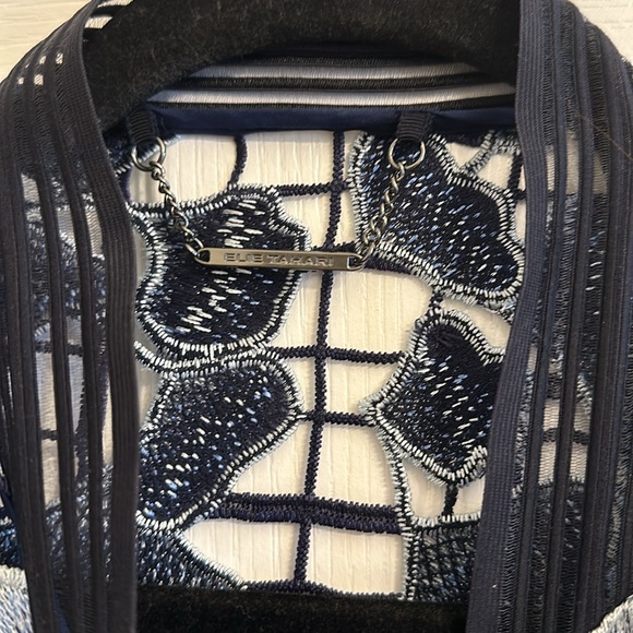 Jacket - Picture 2 of 7